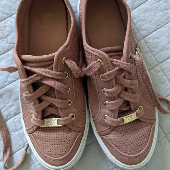 By Guess Sneaker - Picture 2 of 6